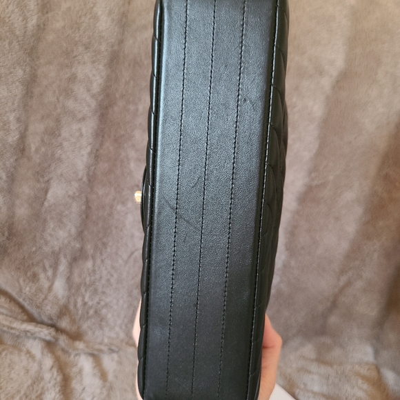 Chanel medium classic flap - Picture 11 of 12
